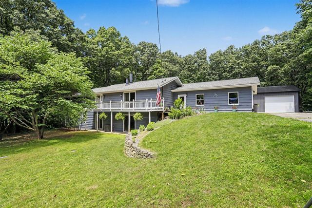 10836 Stadium Drive, Kalamazoo, MI 49009