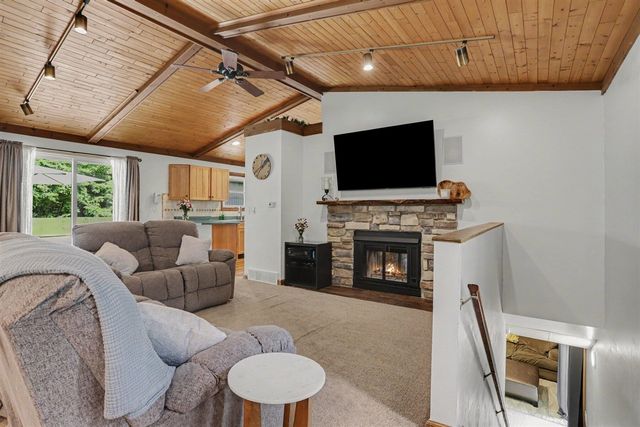 10836 Stadium Drive, Kalamazoo, MI 49009