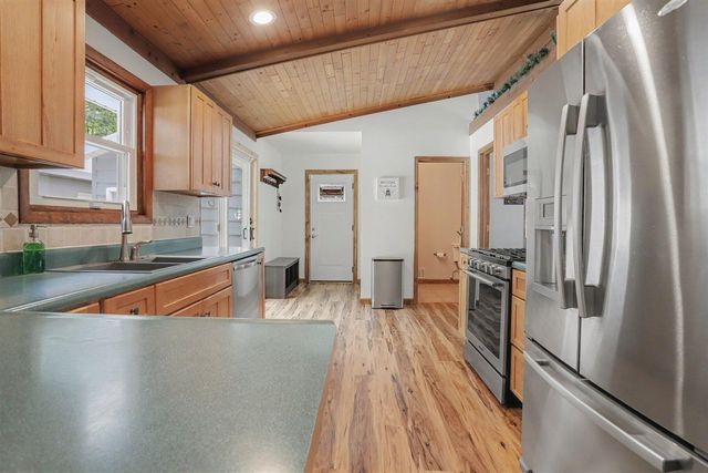 10836 Stadium Drive, Kalamazoo, MI 49009