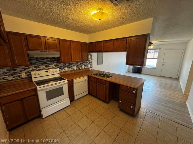 3014 - 3016 S 14th Street, Fort Smith, AR 72901