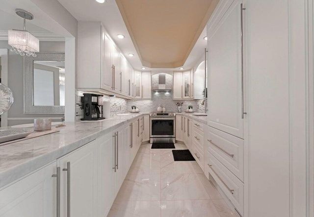 2935 Lake Worth Road, Palm Springs, FL 33461