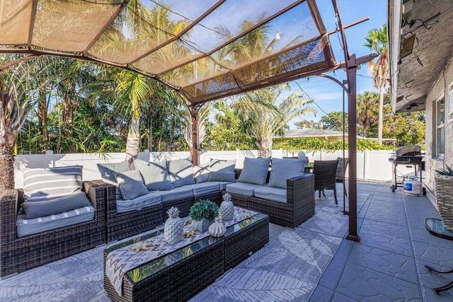 2935 Lake Worth Road, Palm Springs, FL 33461