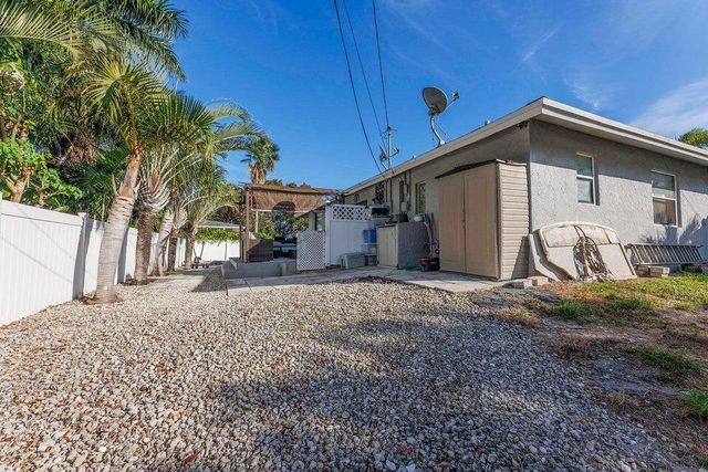 2935 Lake Worth Road, Palm Springs, FL 33461
