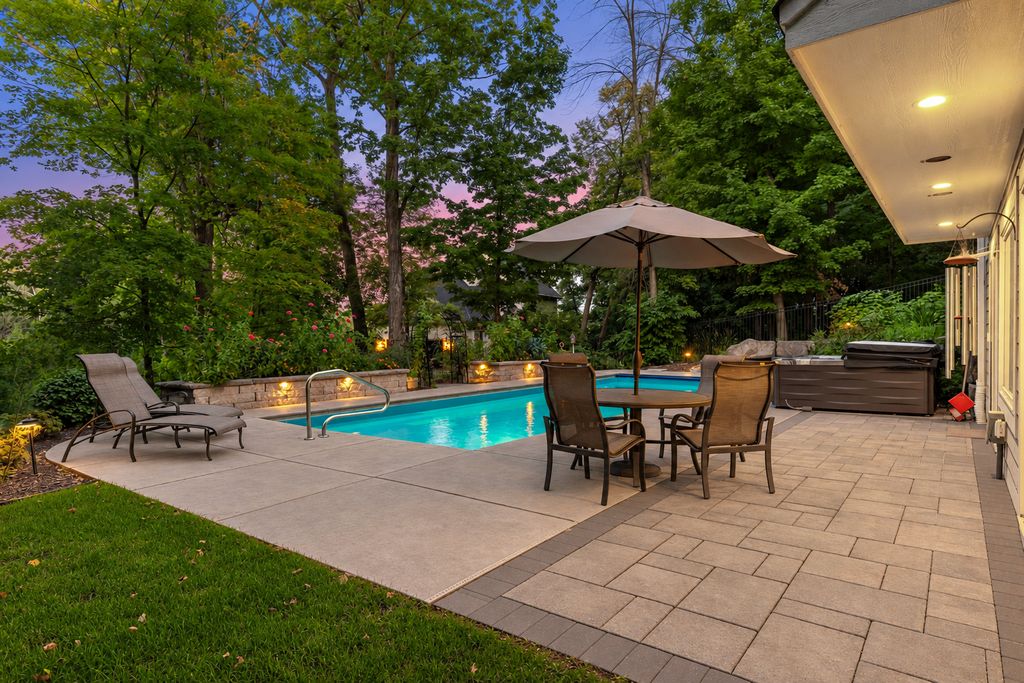 18508 Ridgewood Road, Minnetonka, MN 55391 — photo 4