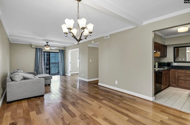 619 King Street 201, Columbia, SC 29205