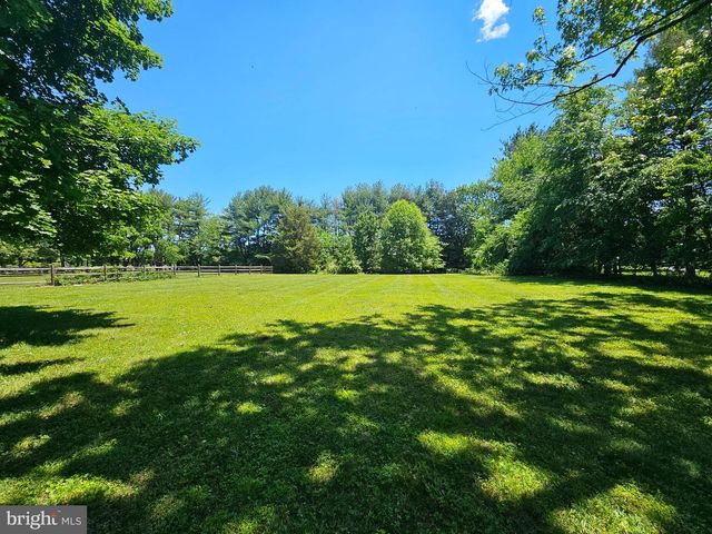 44 N BORO LINE RD, Collegeville, PA 19426