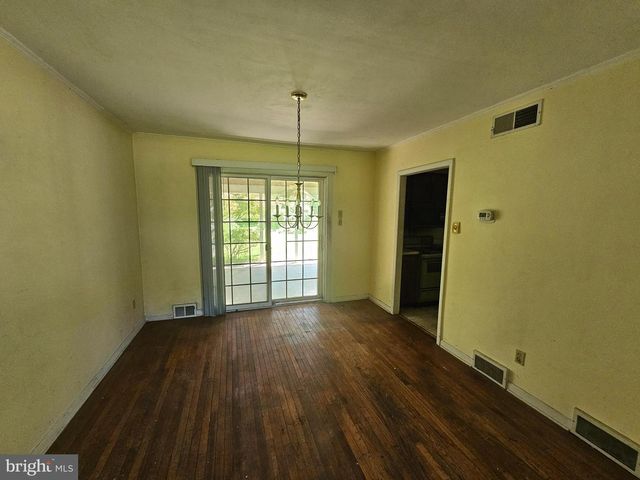 44 N BORO LINE RD, Collegeville, PA 19426