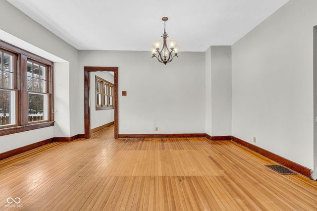 6530 Shelbyville Road, Indianapolis, IN 46237