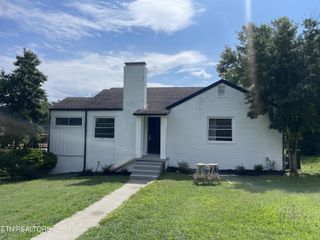1620 Scenic Drive, Maryville, TN 37803