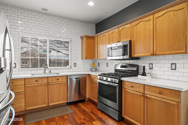 1290 Vista Alta Court, Reno, NV 89521