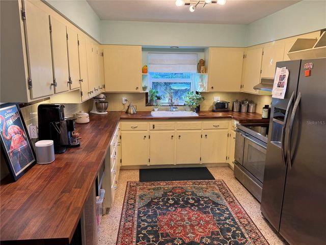 4038 IBIS DRIVE, Orlando, FL 32803