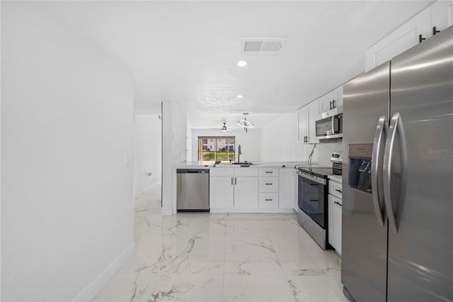 4306 MADEIRA COURT 3335, Sarasota, FL 34233
