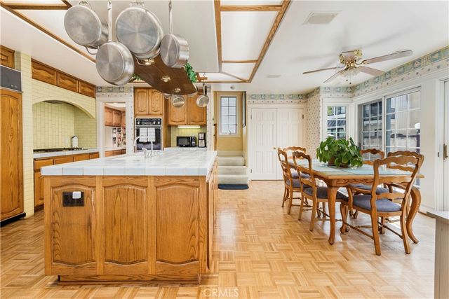 40 E Neapolitan, Long Beach, CA 90803