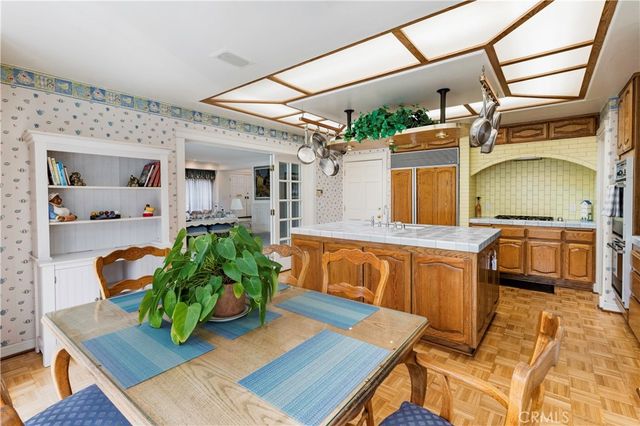 40 E Neapolitan, Long Beach, CA 90803