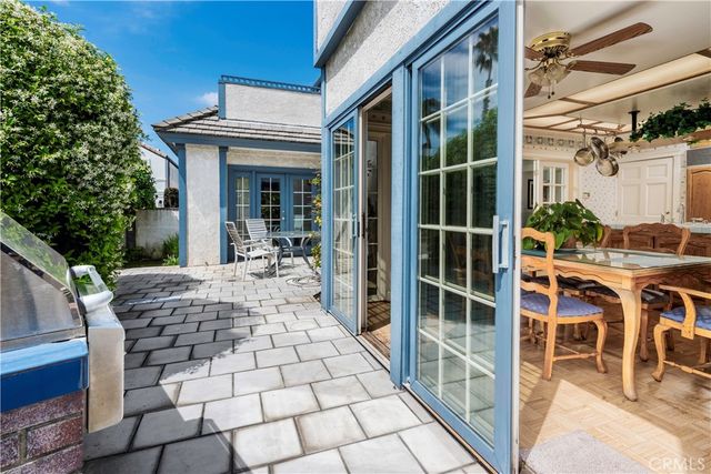 40 E Neapolitan, Long Beach, CA 90803