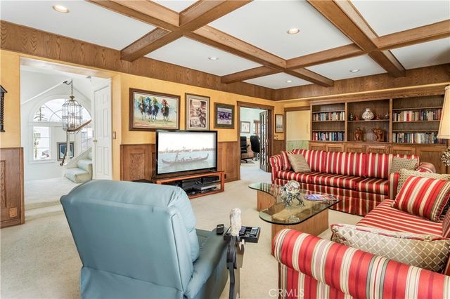 40 E Neapolitan, Long Beach, CA 90803