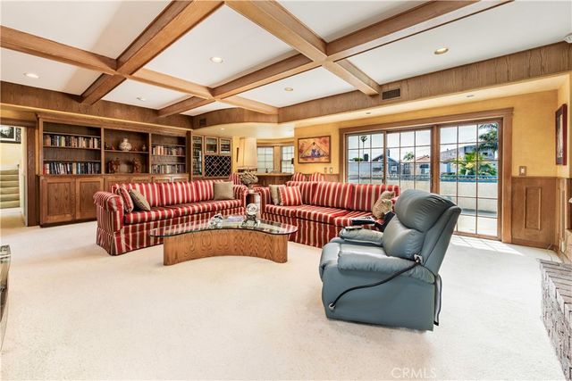 40 E Neapolitan, Long Beach, CA 90803