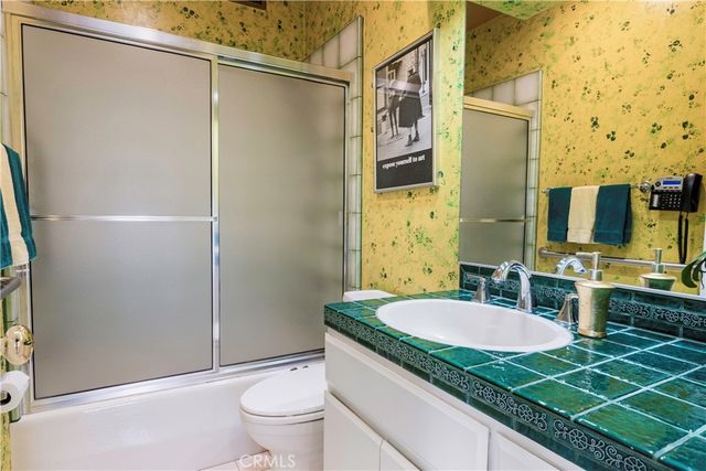 40 E Neapolitan, Long Beach, CA 90803