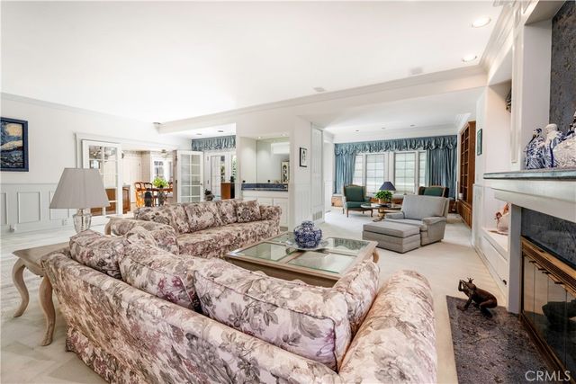 40 E Neapolitan, Long Beach, CA 90803