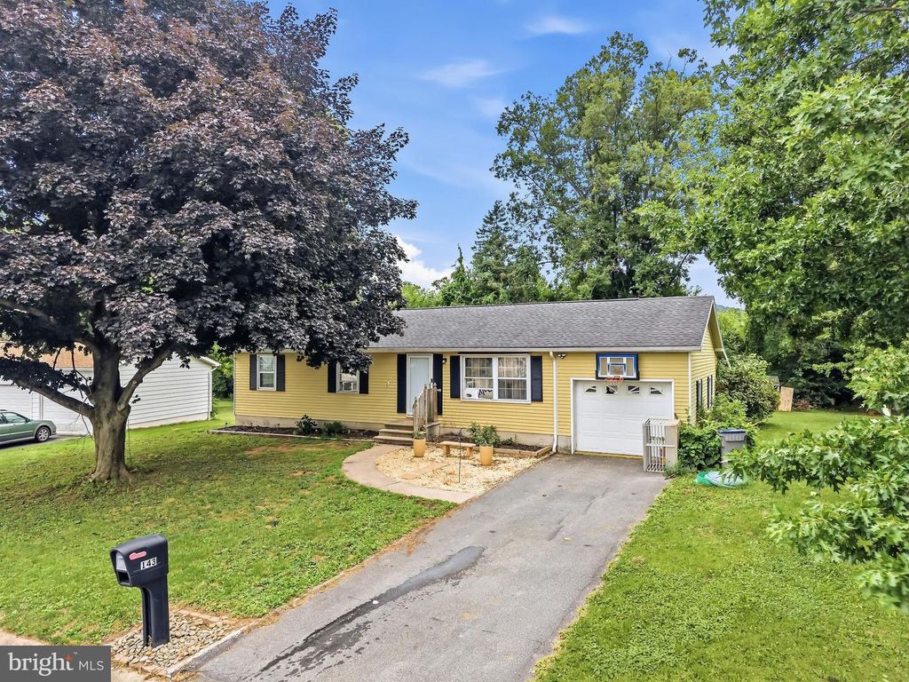 143 ASPEN AVE, Sinking Spring, PA 19608