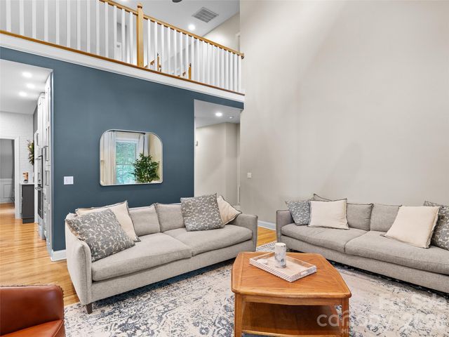 1066 Columbine Road, Asheville, NC 28803