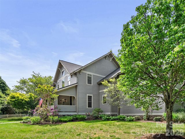 1066 Columbine Road, Asheville, NC 28803