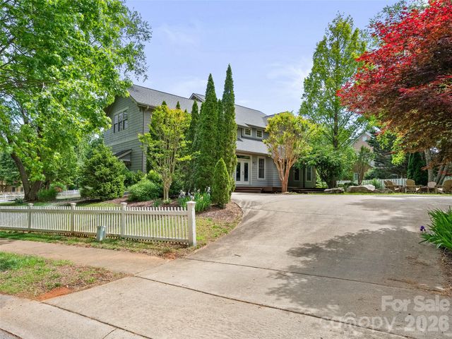 1066 Columbine Road, Asheville, NC 28803