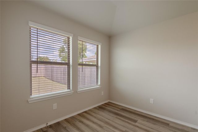 217 Rockbridge Drive, Huntsville, TX 77340