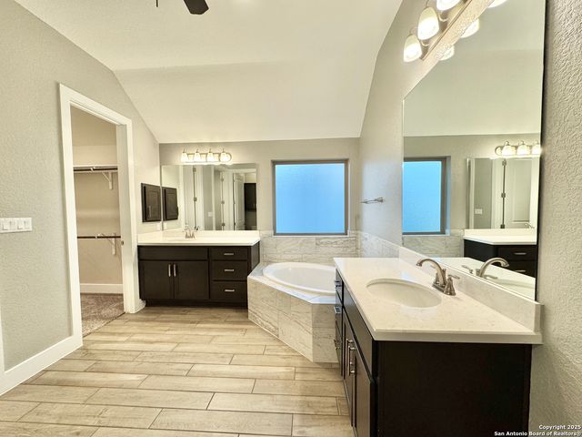 1610 KINDER RUN, San Antonio, TX 78260