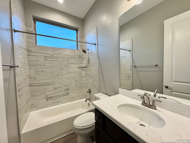 1610 KINDER RUN, San Antonio, TX 78260