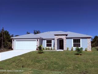 413 Ganley Street SW, Palm Bay, FL 32908