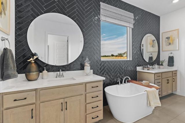 100 Slater CT, Liberty Hill, TX 78642