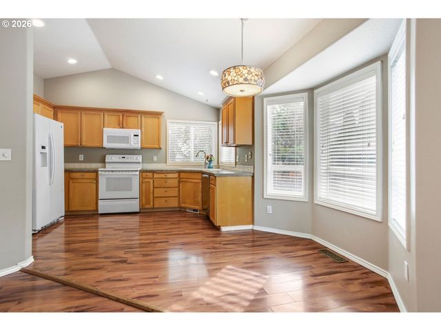 2620 Nw 19TH Cir, Camas, WA 98607