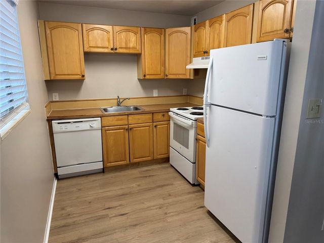 2365 OAK PARK WAY 109, Orlando, FL 32822