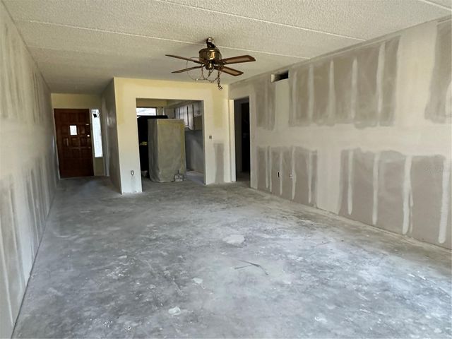 5228 CYPRESS CREEK DRIVE 105, Orlando, FL 32811