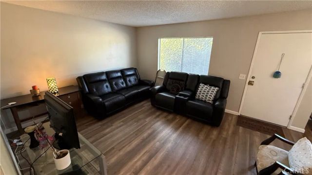 1835 Pueblo, Hemet, CA 92545