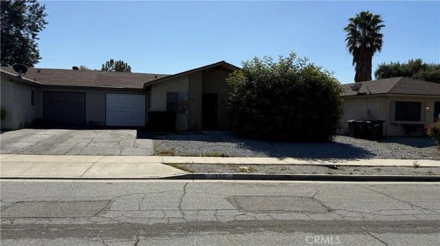 1835 Pueblo, Hemet, CA 92545