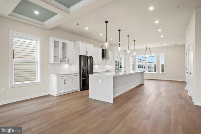 6677 BELCREST RD, Hyattsville, MD 20782