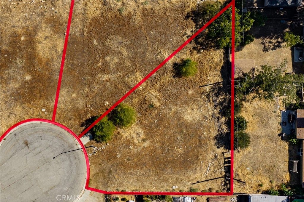 Image 15 of property listing at 0 King, Banning, CA 92220