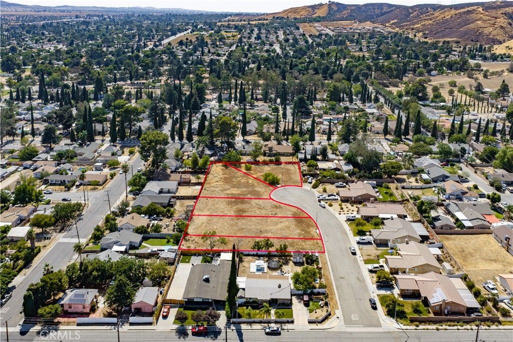 Image 4 of property listing at 0 King, Banning, CA 92220