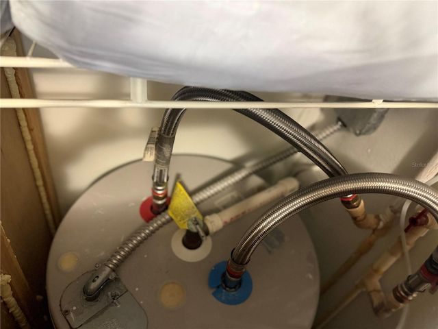 1508 W KNOLLWOOD STREET, Tampa, FL 33604