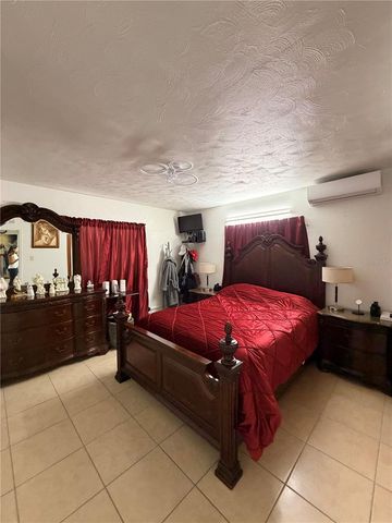 1508 W KNOLLWOOD STREET, Tampa, FL 33604