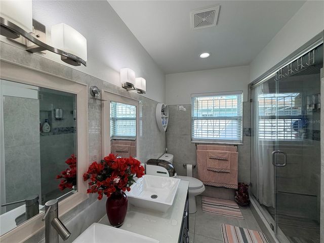 1508 W KNOLLWOOD STREET, Tampa, FL 33604