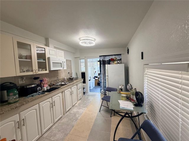 1508 W KNOLLWOOD STREET, Tampa, FL 33604