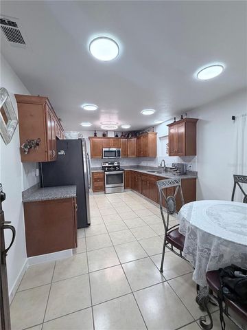 1508 W KNOLLWOOD STREET, Tampa, FL 33604