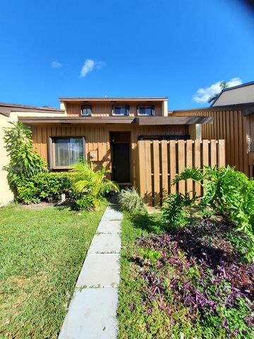 4206 SW 87th Ter 4206, Davie, FL 33328