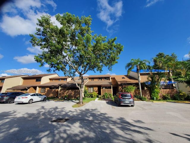 4206 SW 87th Ter 4206, Davie, FL 33328