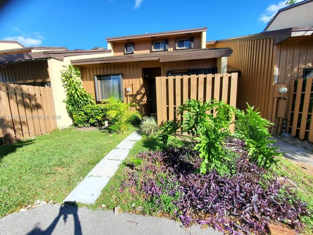 4206 SW 87th Ter 4206, Davie, FL 33328