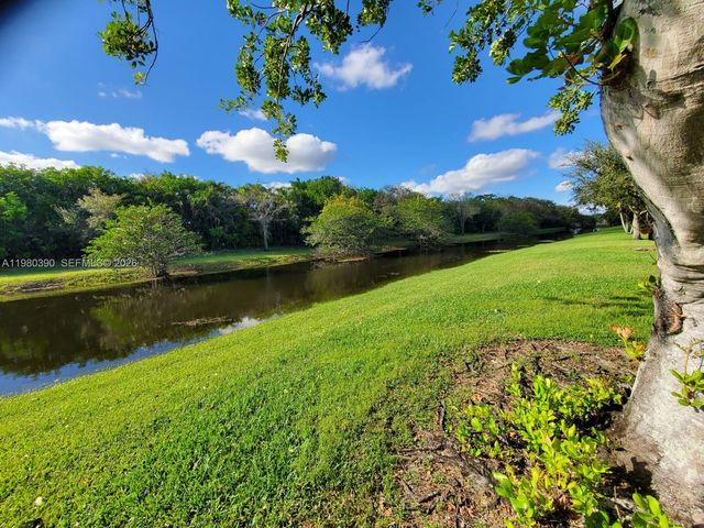 4206 SW 87th Ter 4206, Davie, FL 33328