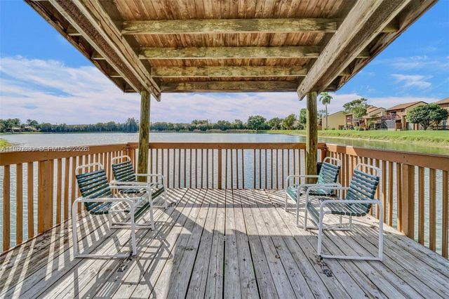 4206 SW 87th Ter 4206, Davie, FL 33328